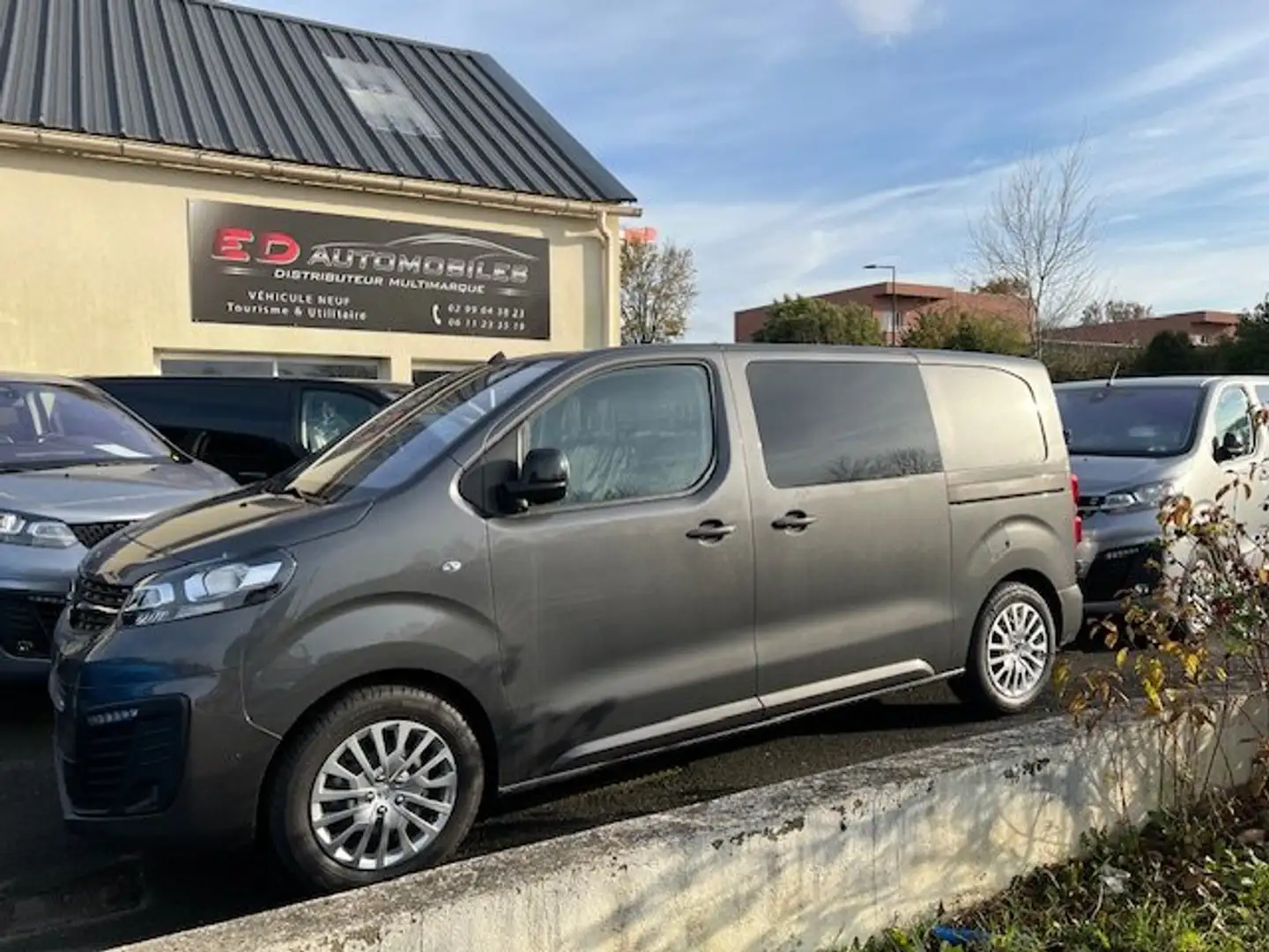 Opel Vivaro CABINE APPROFONDIE  L2 HDI 145 CH PACK BUSINESS Gris - 1