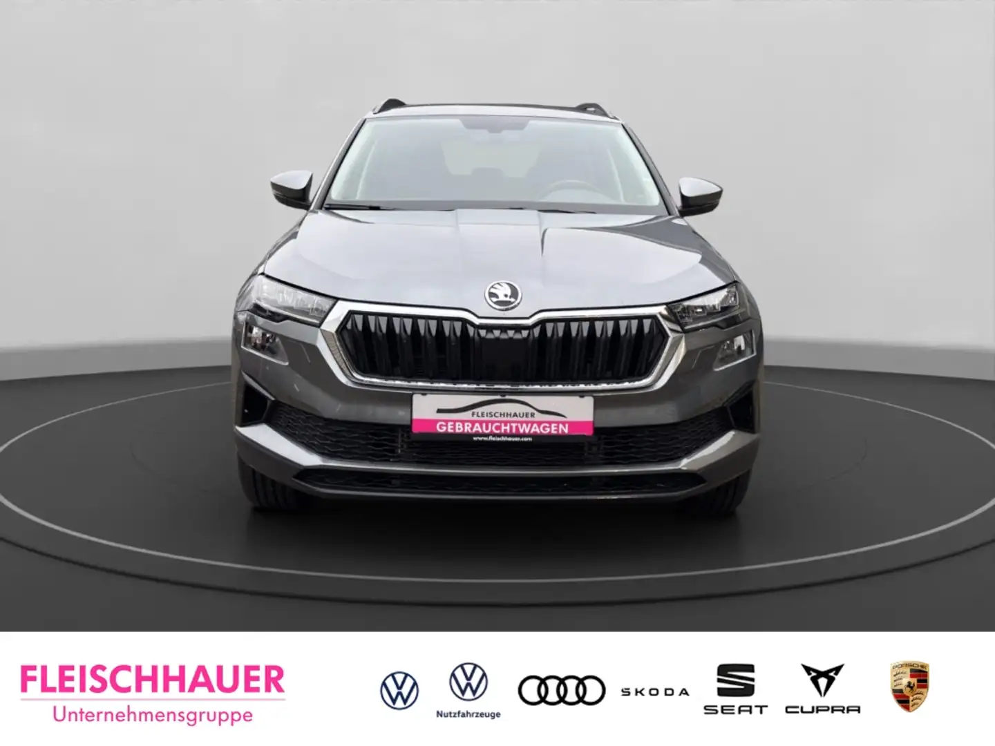 Skoda Karoq 1.5 TSI Selection AHK Lenkrad-heizbar Kamera Grau - 2