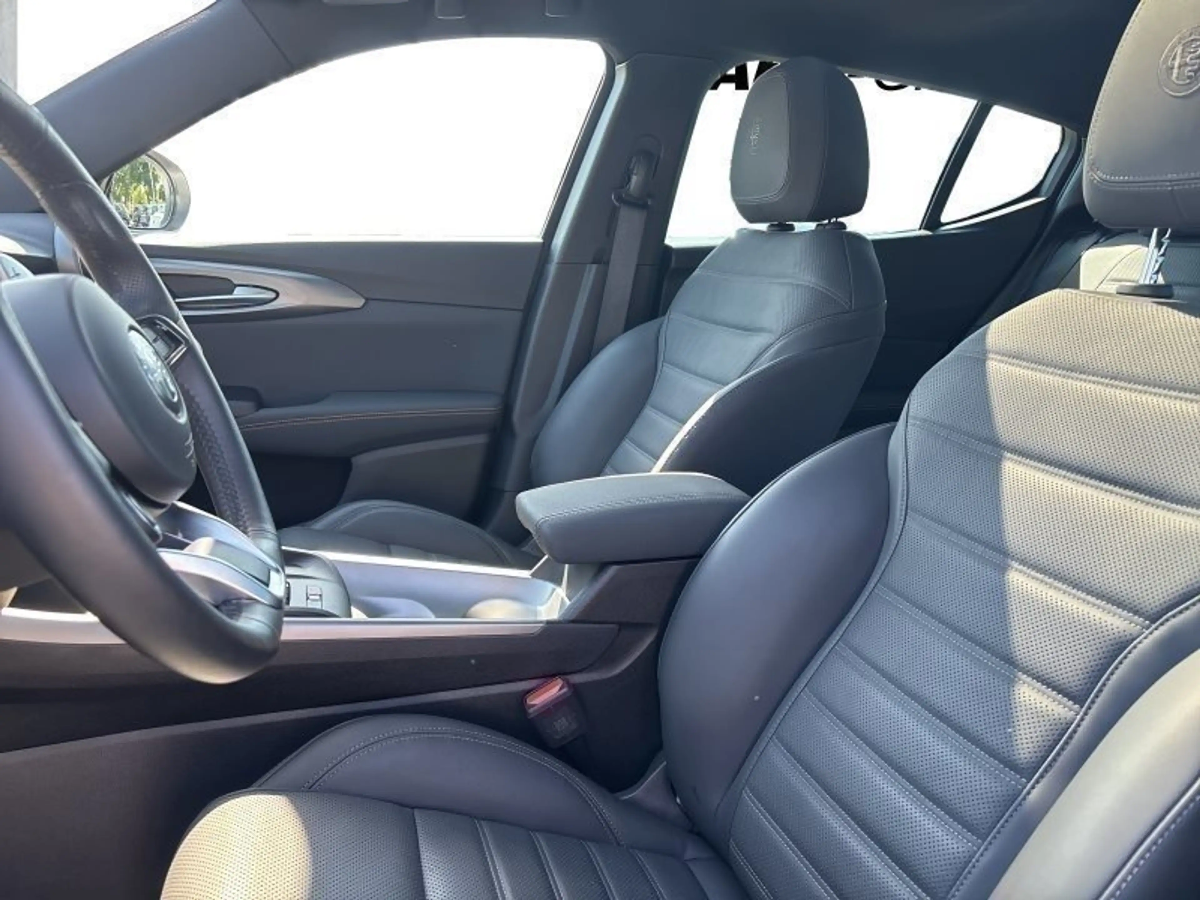 Alfa Romeo Tonale Veloce, Harman Kardon,Schiebedach, 360 — photo 8