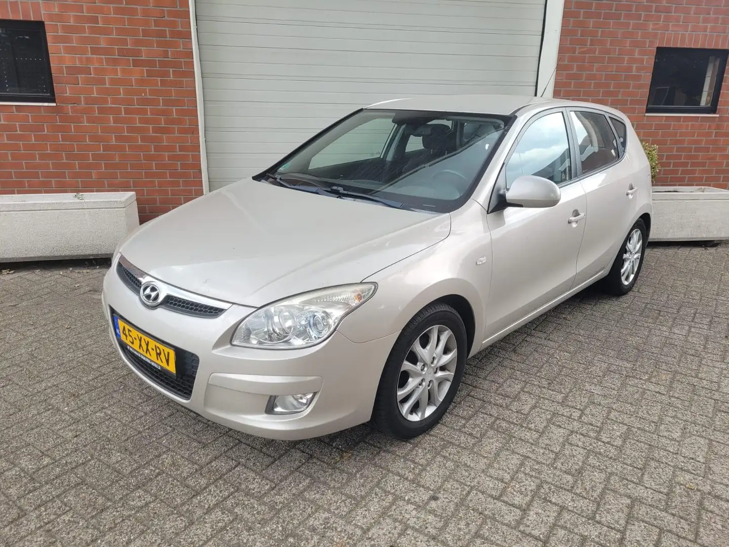 Hyundai i30 2.0i Style Trekhaak Gris - 1