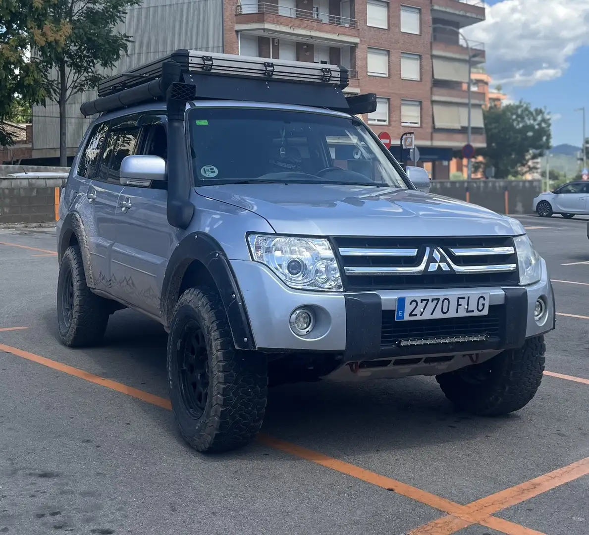 Mitsubishi Montero 3.2DI-D Intense Aut. - 1