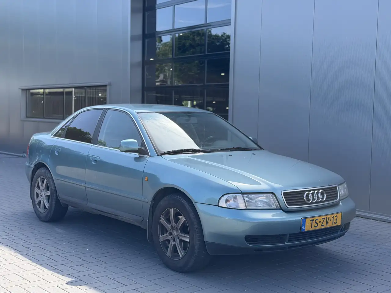 Audi A4 Limousine 2.4 V6 Advance Automaat | Climate Contro, foto 2