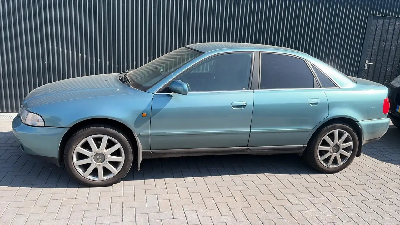Audi A4 Limousine 2.4 V6 Advance Automaat | Climate Contro, foto 1