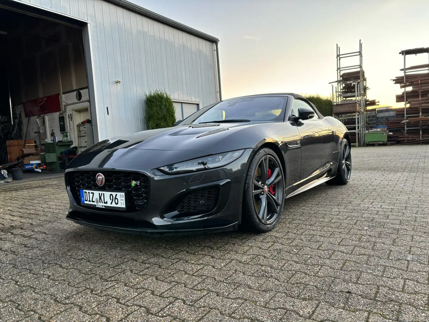 Jaguar F-Type Cabriolet P575 AWD Aut. R - 2