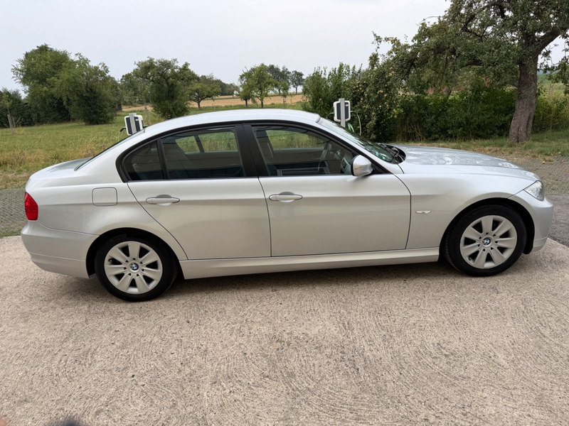 BMW 318 d Limousine*1.HAND*AHK* — photo 4