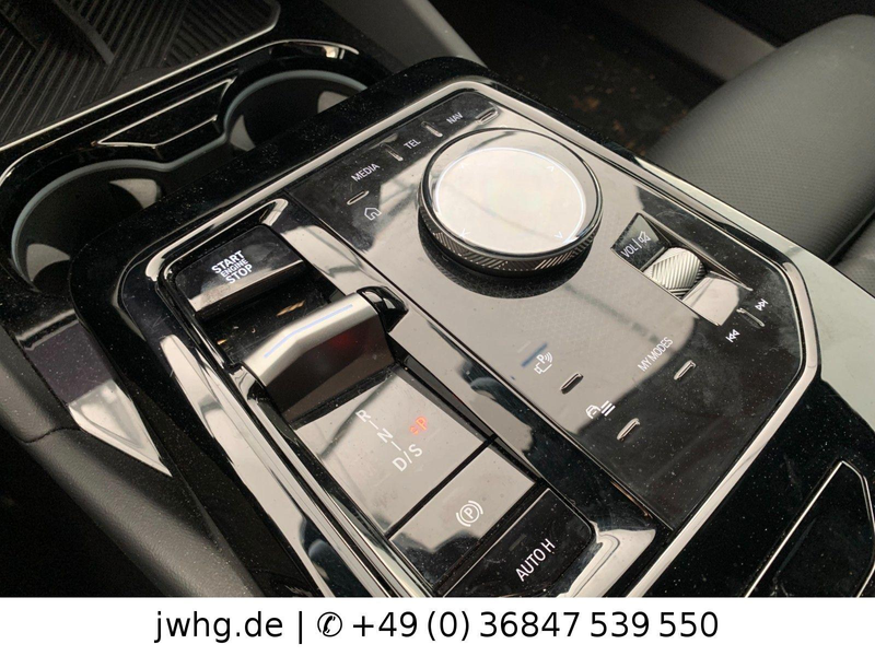 BMW 520 d M Sport ACC | ICONIC | LED+ | H&K | 20" — photo 12