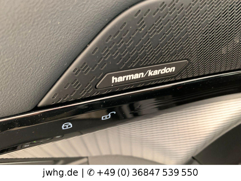 BMW 520 d M Sport ACC | ICONIC | LED+ | H&K | 20" — photo 11