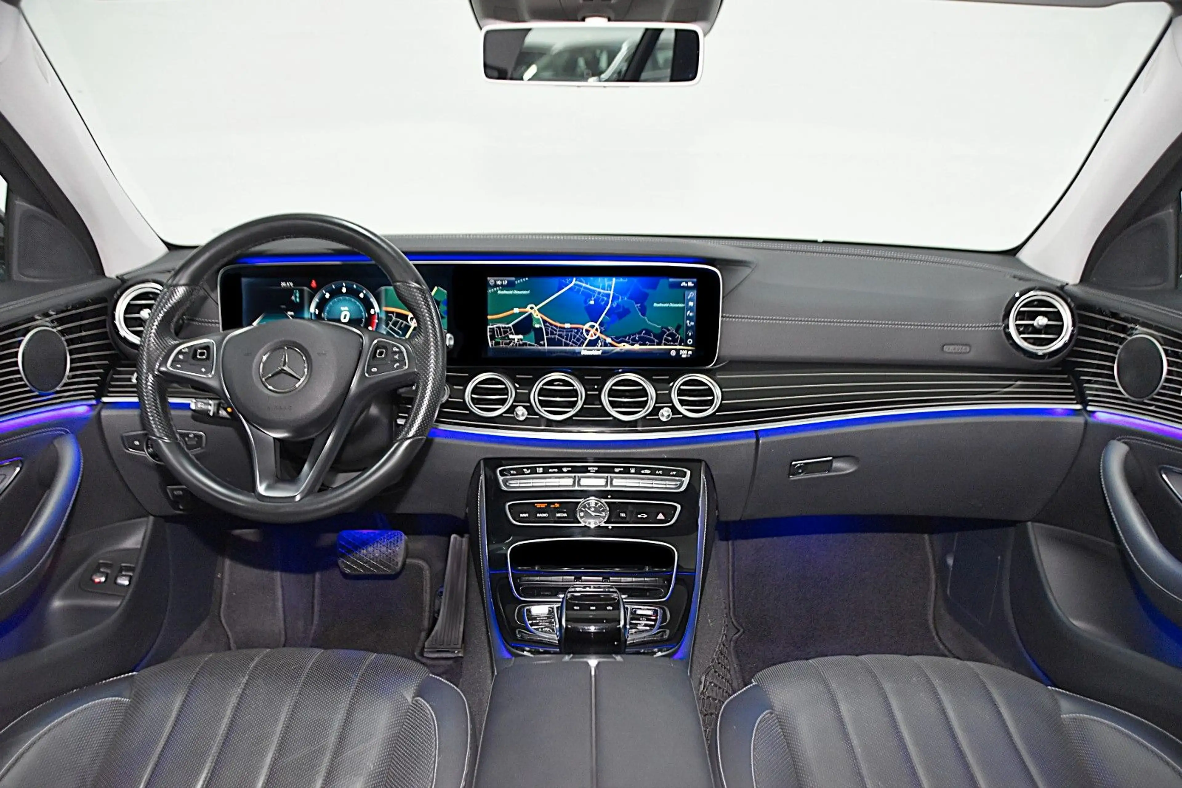 Mercedes-Benz E 350 D T AVANTGARDE*AUS 1 HAND*TOP-ZUSTAND* — photo 7