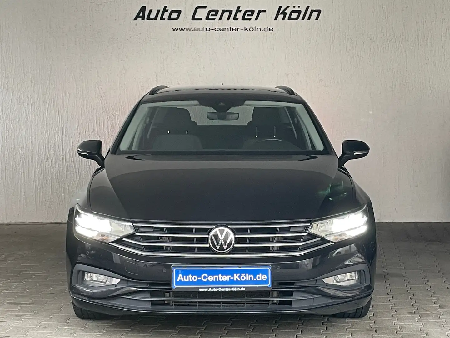 Volkswagen Passat Variant 2.0 TDI DSG Variant*Navi*LED*ACC*KAMERA* Schwarz - 2