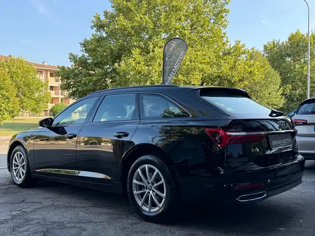 Audi A6 view 3