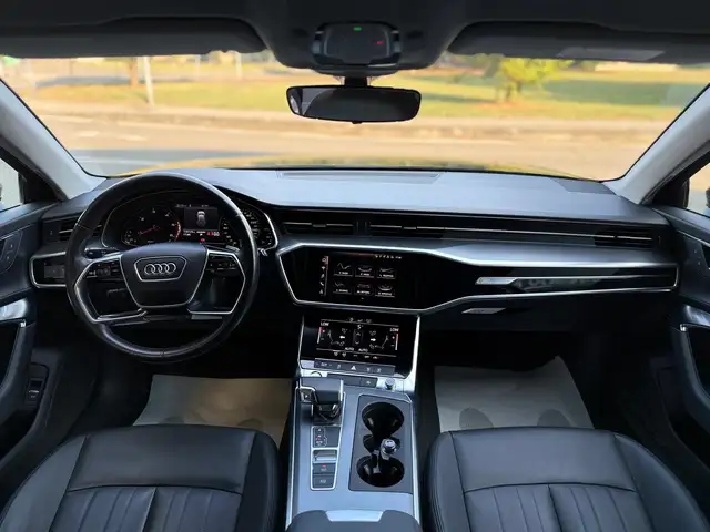 Audi A6 view 13