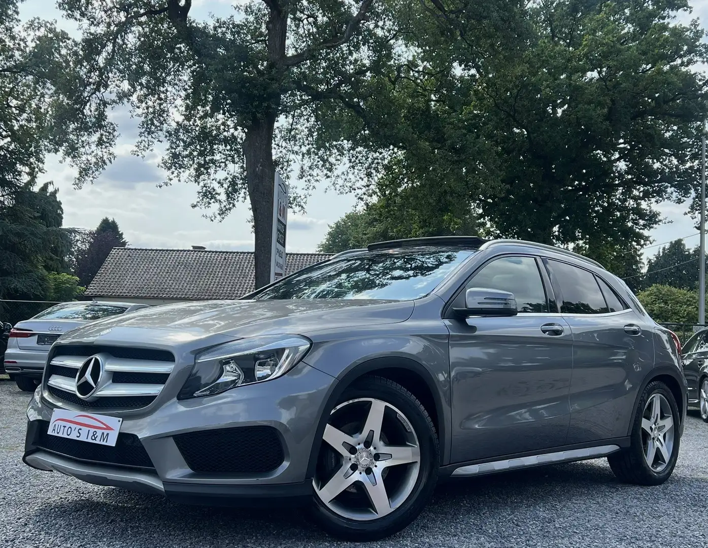 Mercedes-Benz GLA 200 Benzine AMG Line 2015 Pano Camera *12M Garantie! Gris - 1