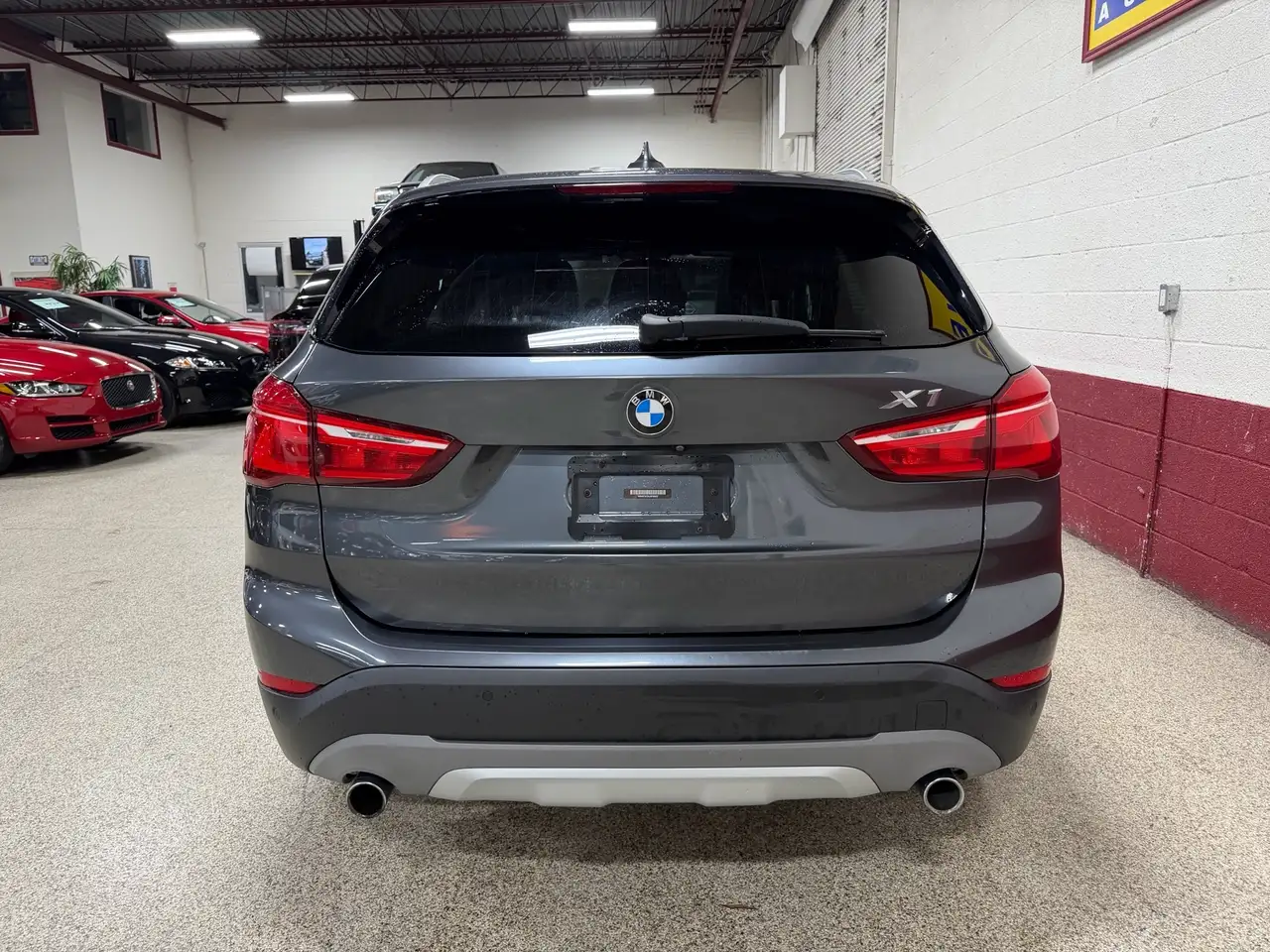 BMW X1 снимка BMW X1