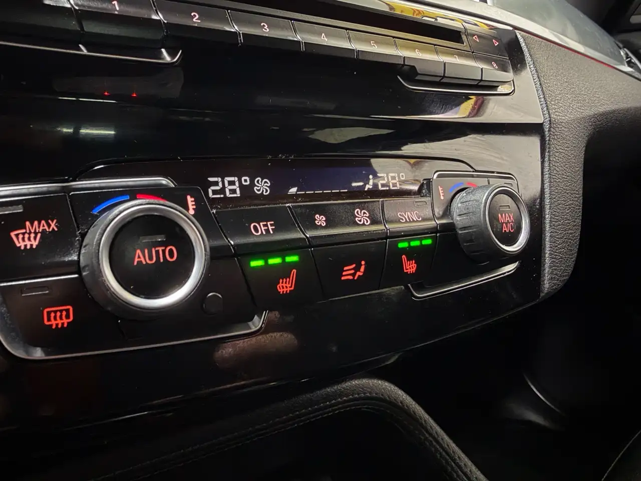 BMW X1 снимка BMW X1
