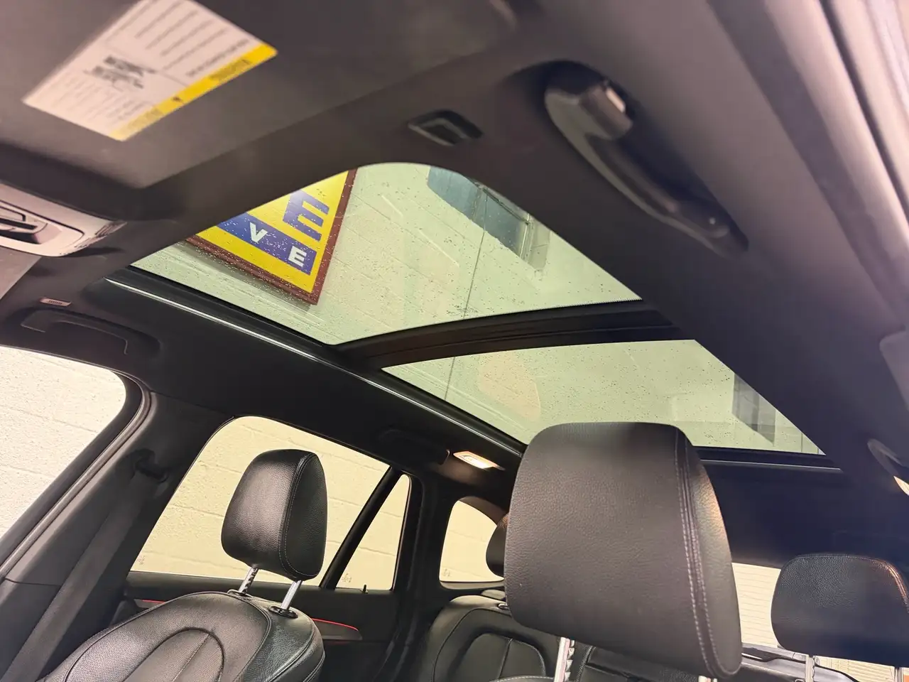BMW X1 снимка BMW X1