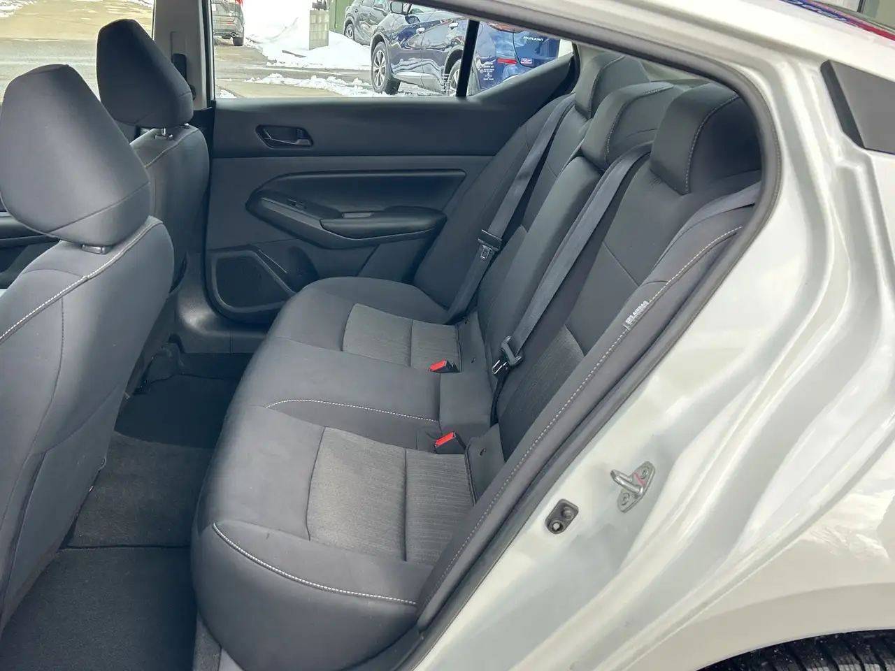 Nissan Altima снимка Nissan Altima