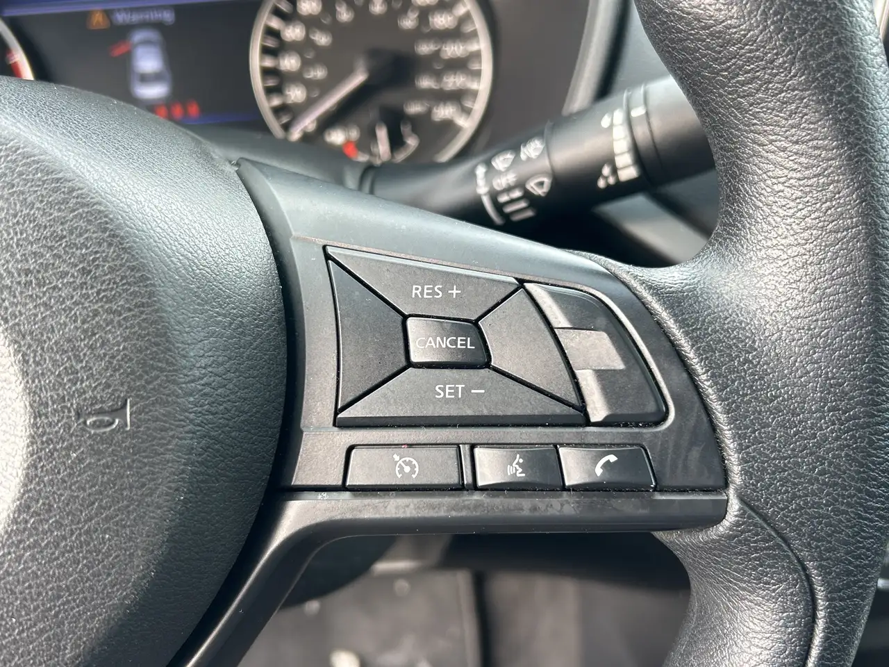Nissan Altima снимка Nissan Altima
