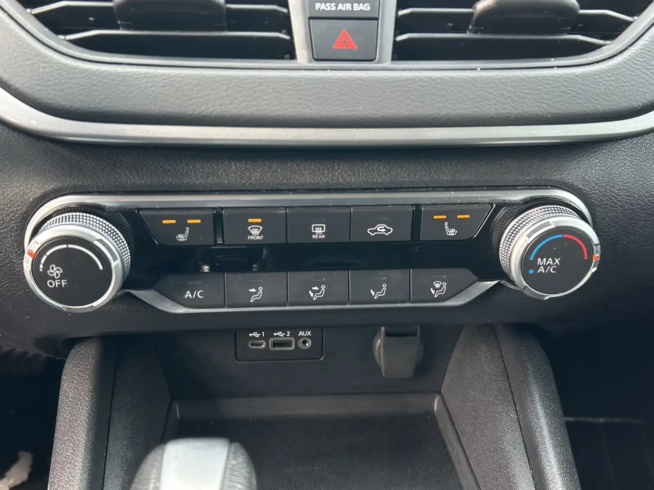 Nissan Altima снимка Nissan Altima