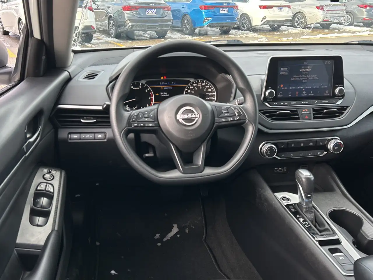 Nissan Altima снимка Nissan Altima