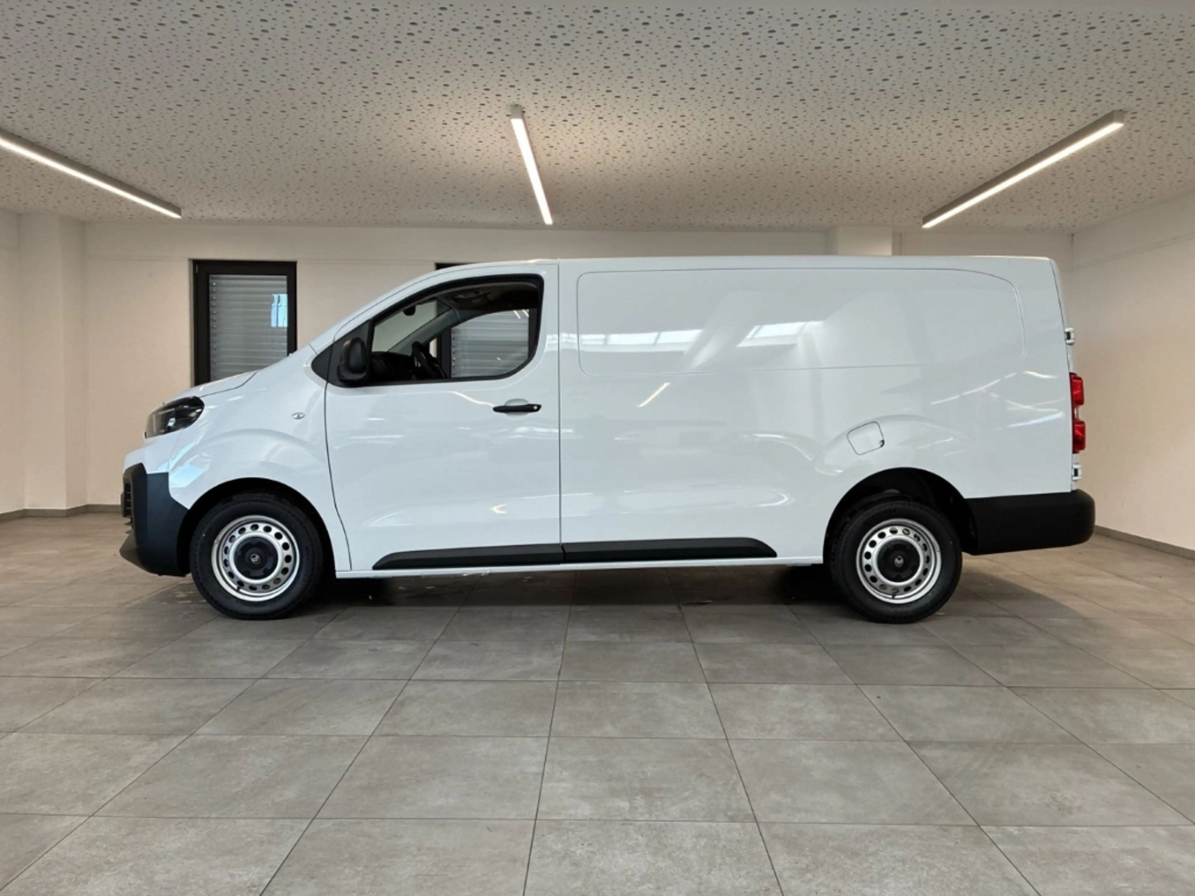 Citroen Jumpy Kasten 2.2 D150 XL (L3) AT8 LED PDC Kamera — photo 2