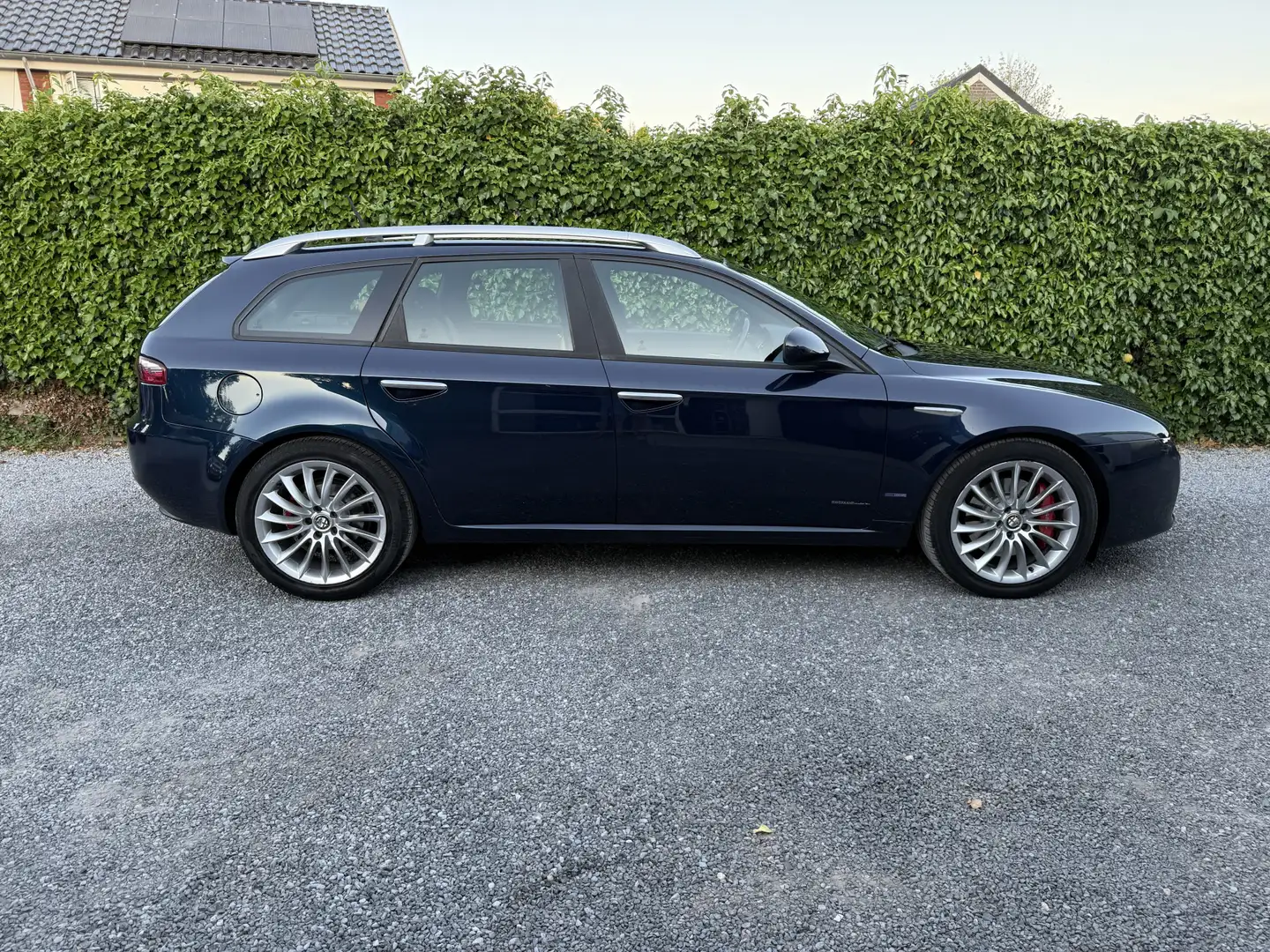 Alfa Romeo 159 Sportwagon 2.0 JTD TI | Navi | Xenon | Leer | BOSE Azul - 2
