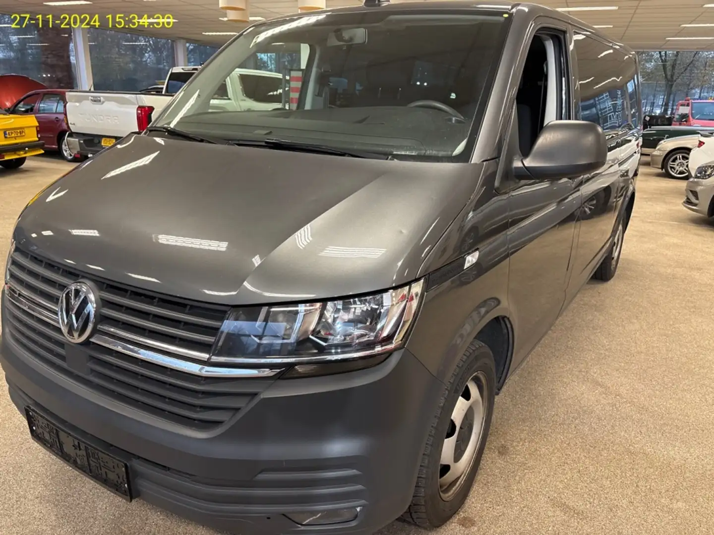 Volkswagen Transporter 2.0 TDI L2H1 4Motion Šedá - 1