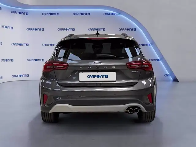 Ford Focus view 4