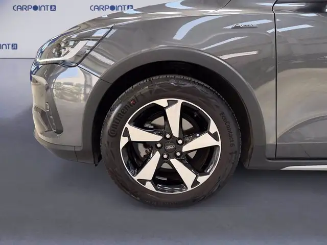 Ford Focus view 14