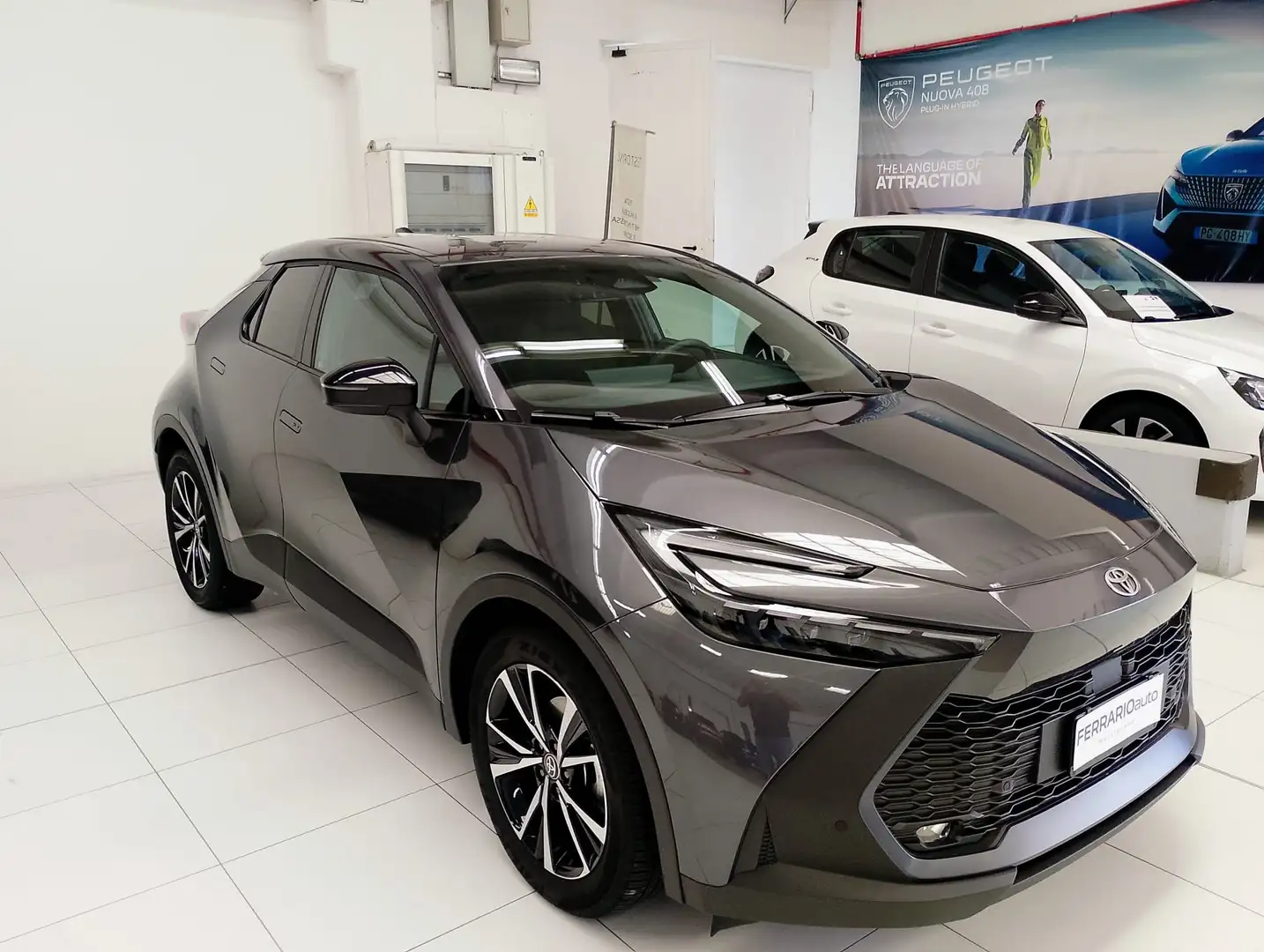 Toyota C-HR C-HR II 2023 1.8 hev Trend fwd e-cvt Grigio - 2