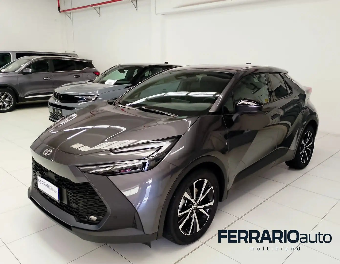 Toyota C-HR C-HR II 2023 1.8 hev Trend fwd e-cvt Grigio - 1
