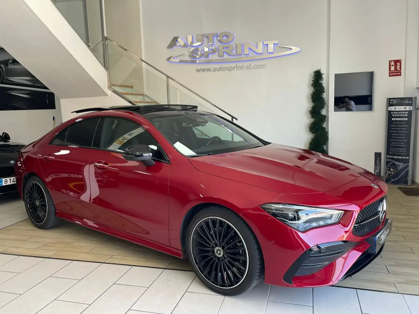 Mercedes-Benz CLA 220 220d Rouge - 2