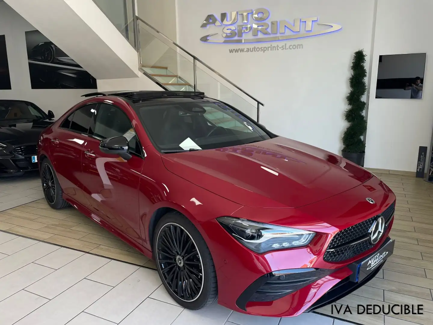 Mercedes-Benz CLA 220 220d Rouge - 1