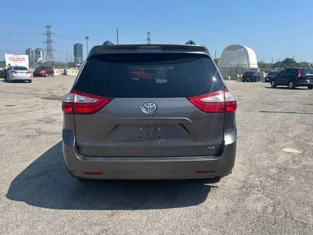 Toyota Sienna fotografie Toyota Sienna