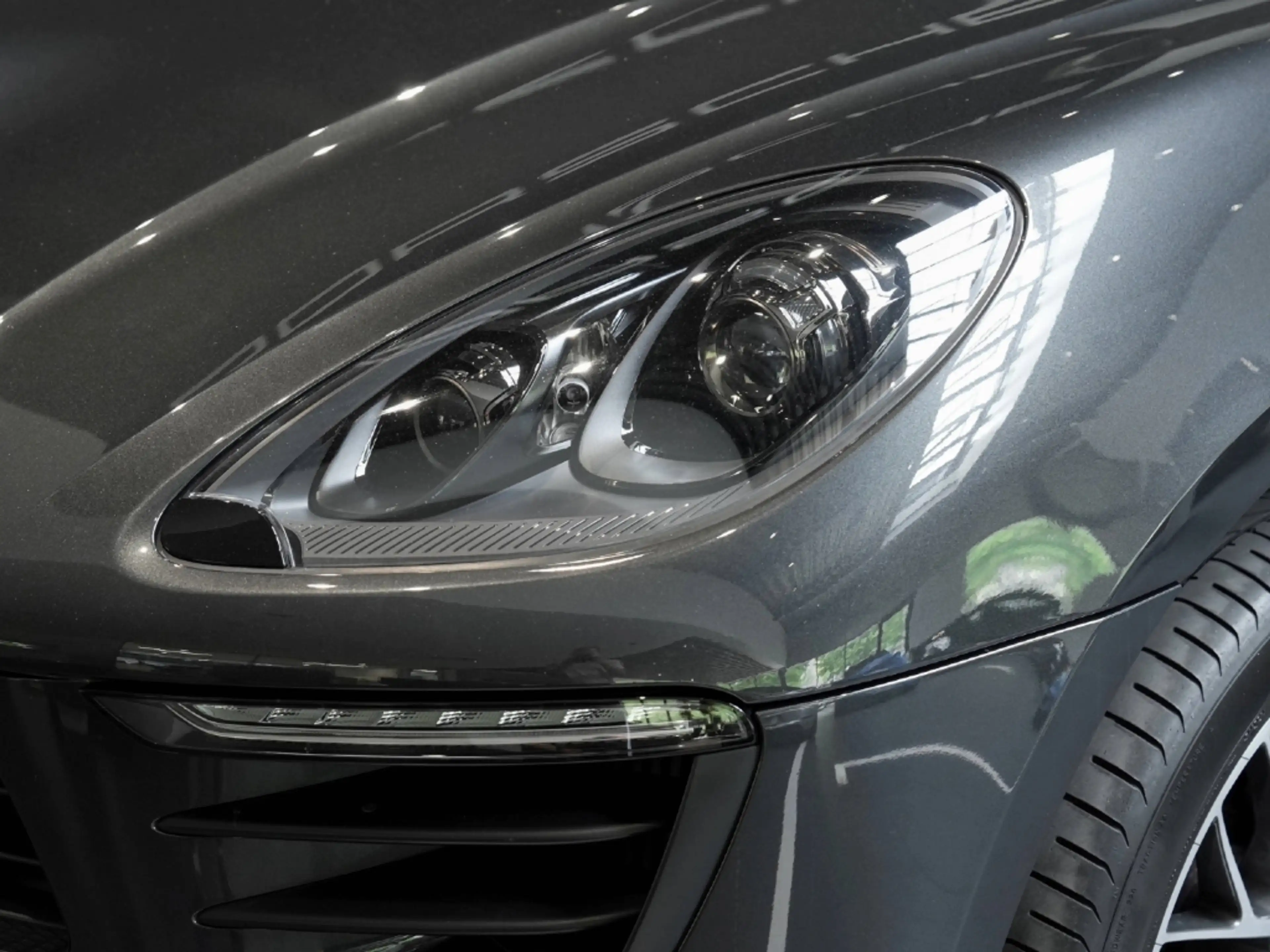 Porsche Macan S 20-Zoll Panoramadach PDLS Sitzheizung — photo 9