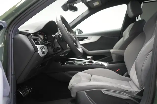 Audi A4 view 10