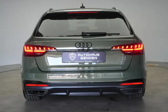 Audi A4 view 5