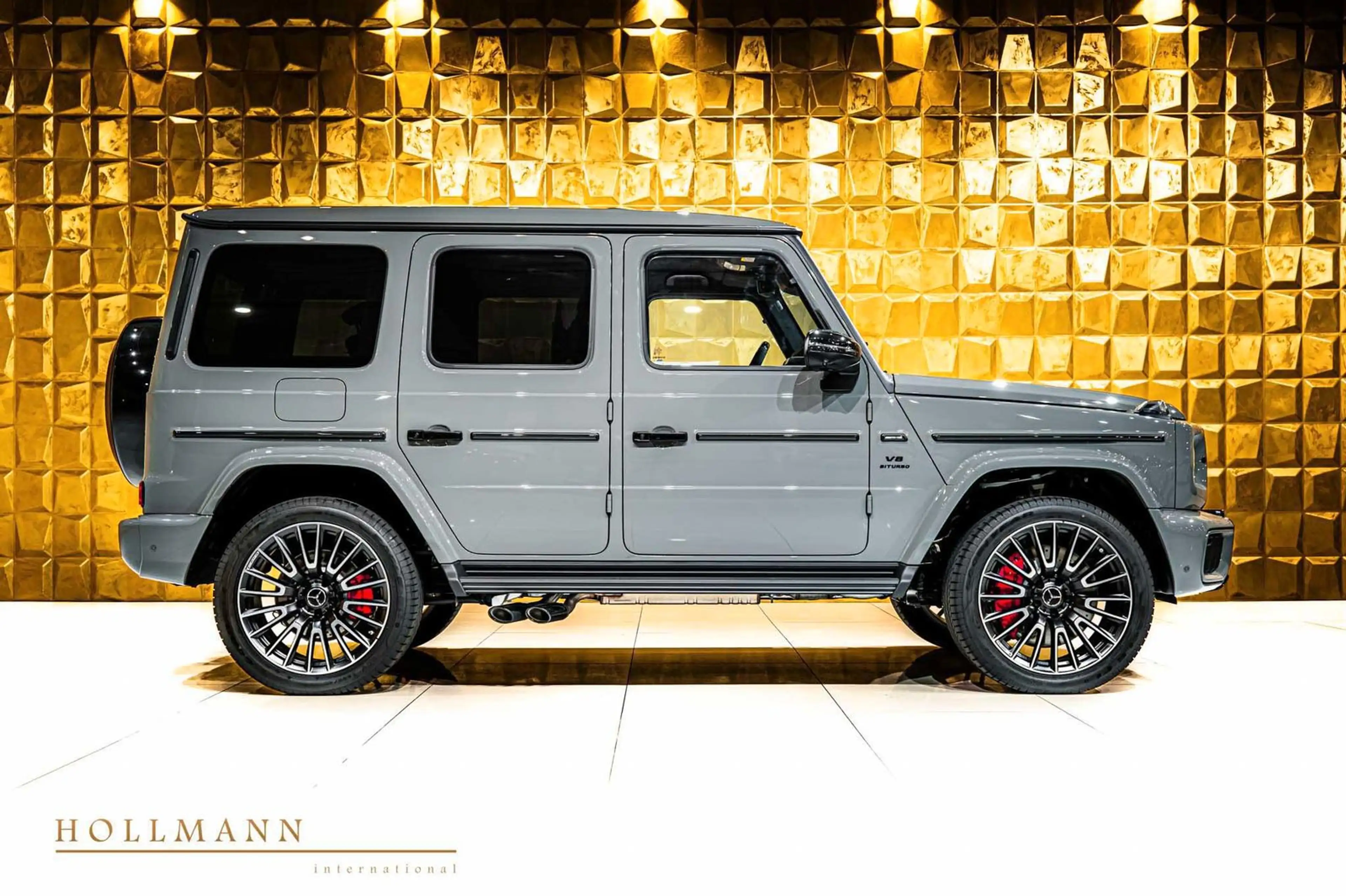 Mercedes-Benz G 63 AMG + A22 + CARBON EXT + MY2026 — photo 4