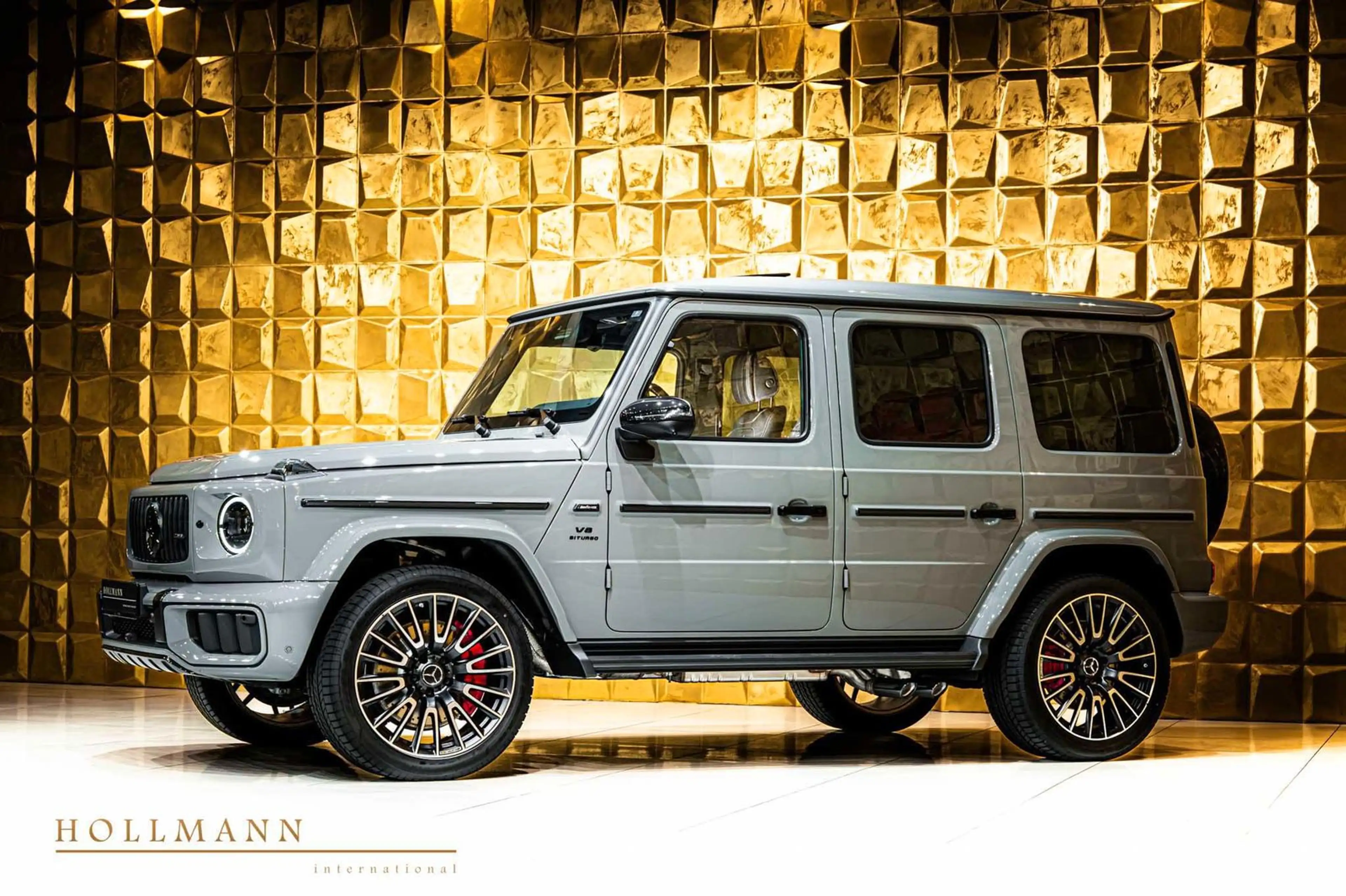 Mercedes-Benz G 63 AMG + A22 + CARBON EXT + MY2026 — photo 3