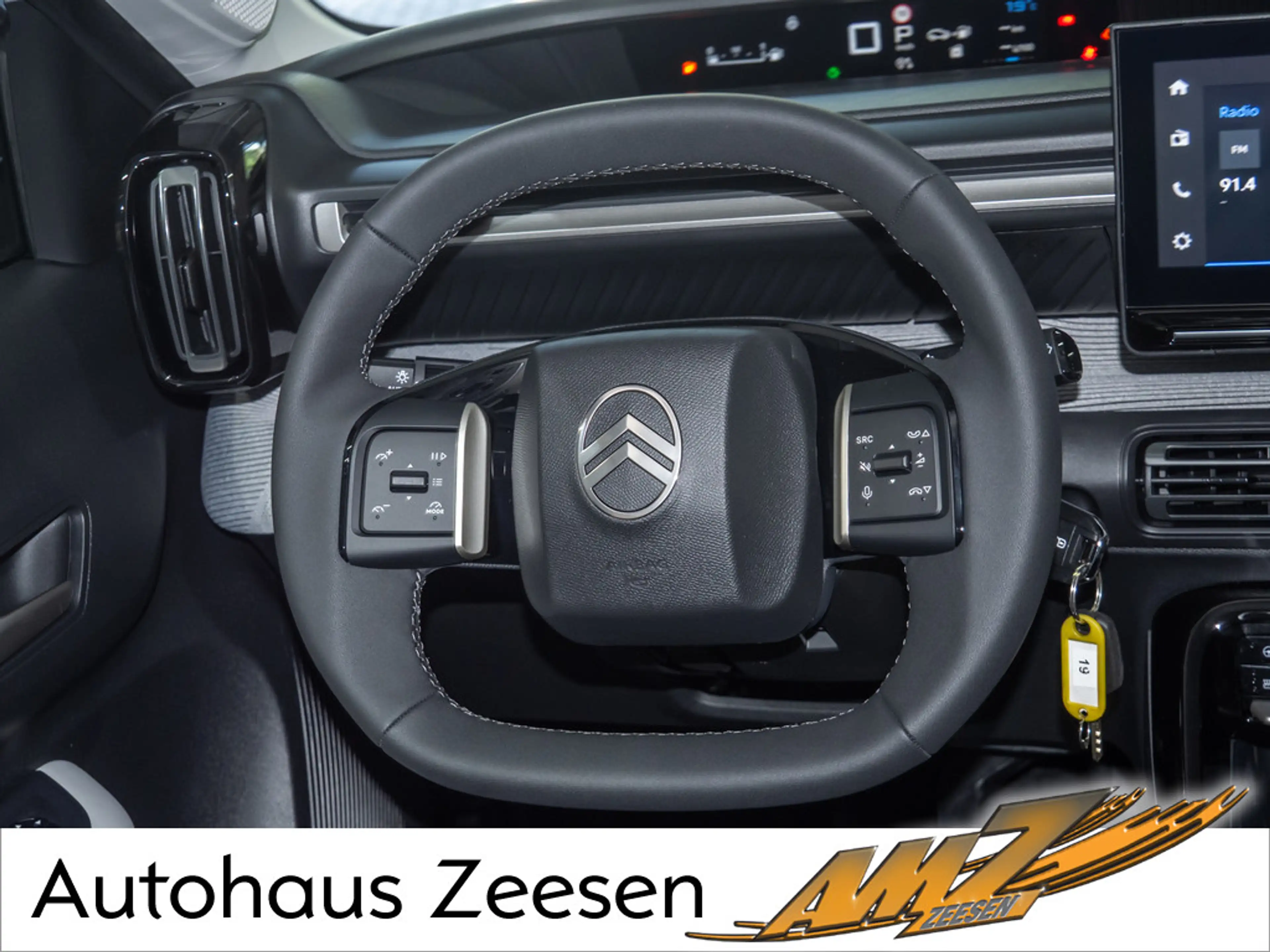 Citroen C3 Hybrid 110 Plus LED SITZHEIZUNG PDC HUD — photo 7