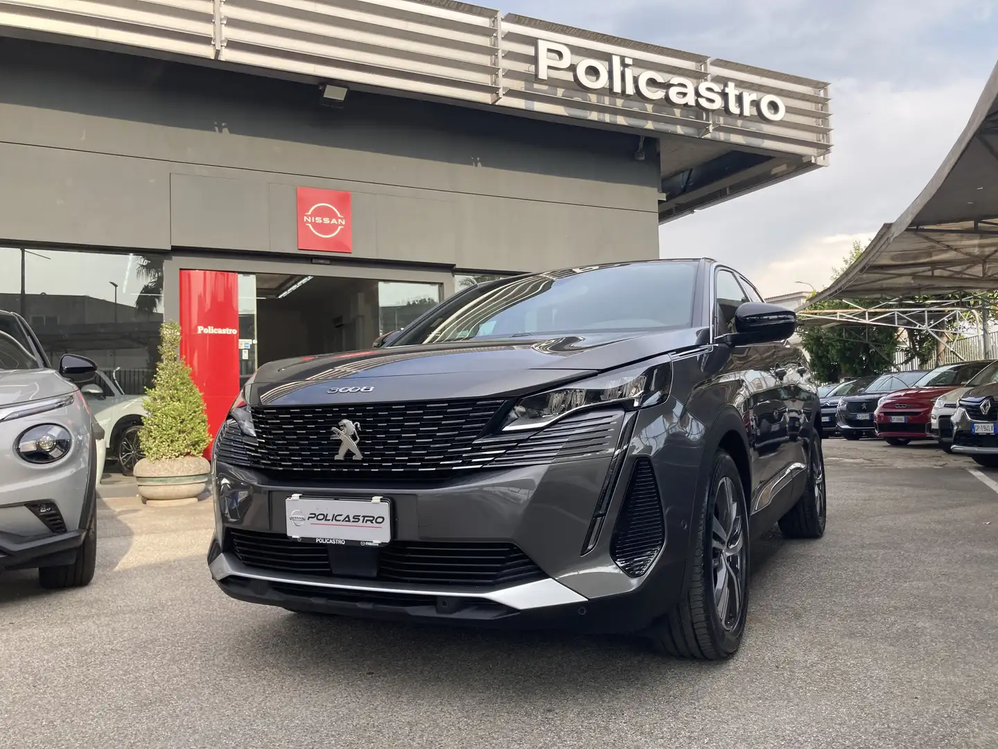 Peugeot 3008 1.5 bluehdi AUTOMATICA NAVI PELLE TELECAMERA LED Grigio - 1