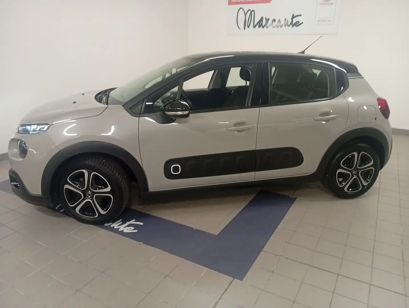 Citroen C3 C3 PureTech 110 S&S Shine Gris - 2