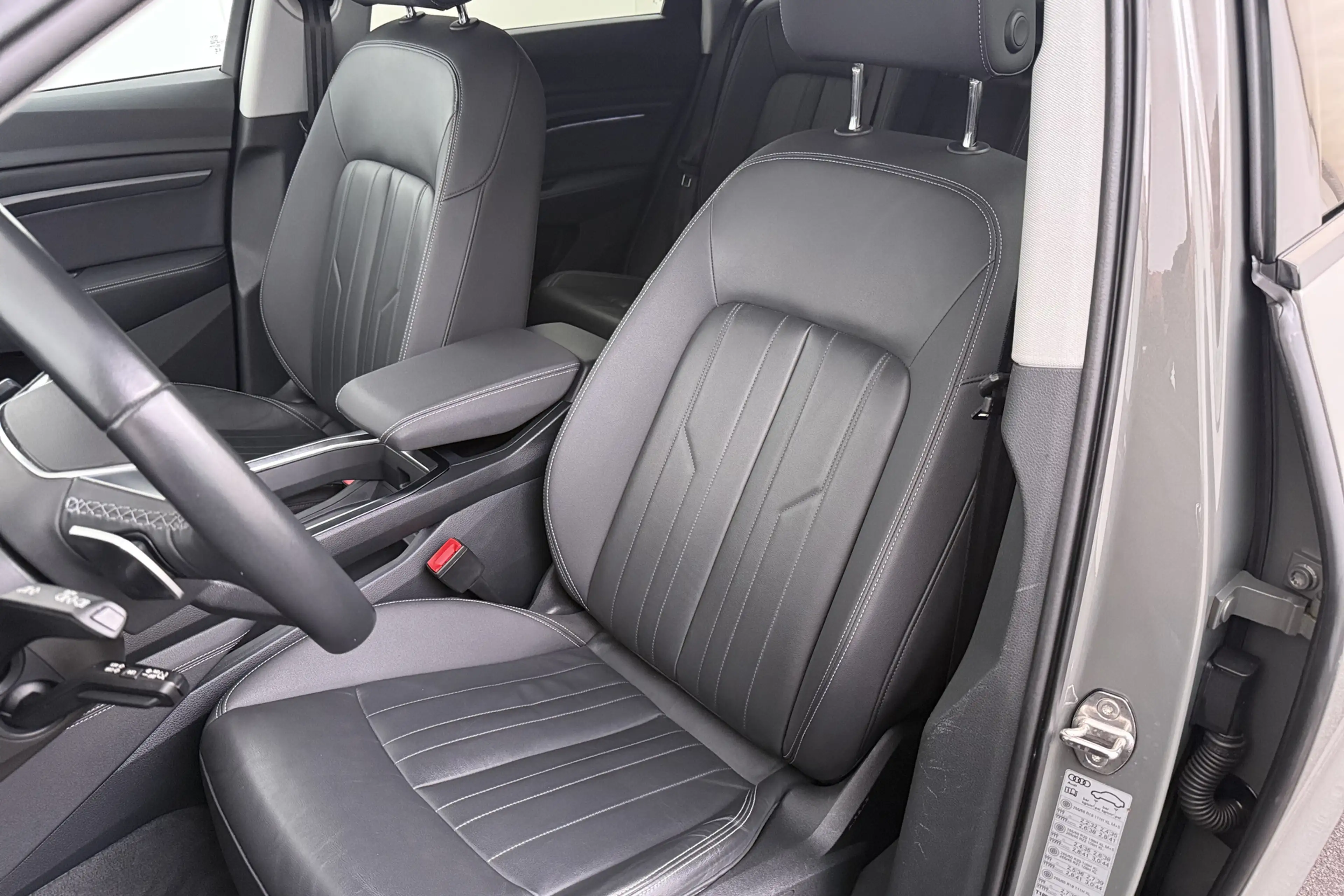 Audi Q8 e-tron 50 quattro Advanced Edition 95 kWh (93% SoH) Trekh — photo 11