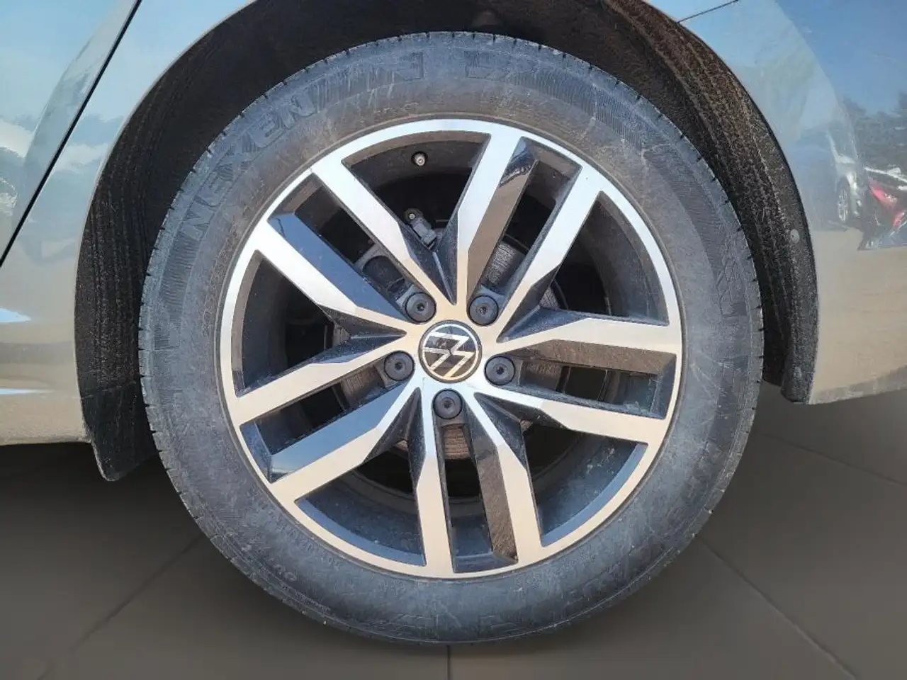 Volkswagen Jetta снимка Volkswagen Jetta