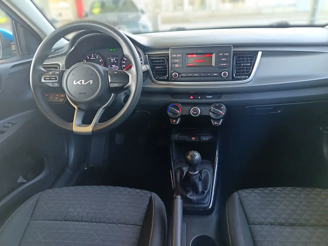 Kia Rio 1.2 GAS LX FUN M/T 22