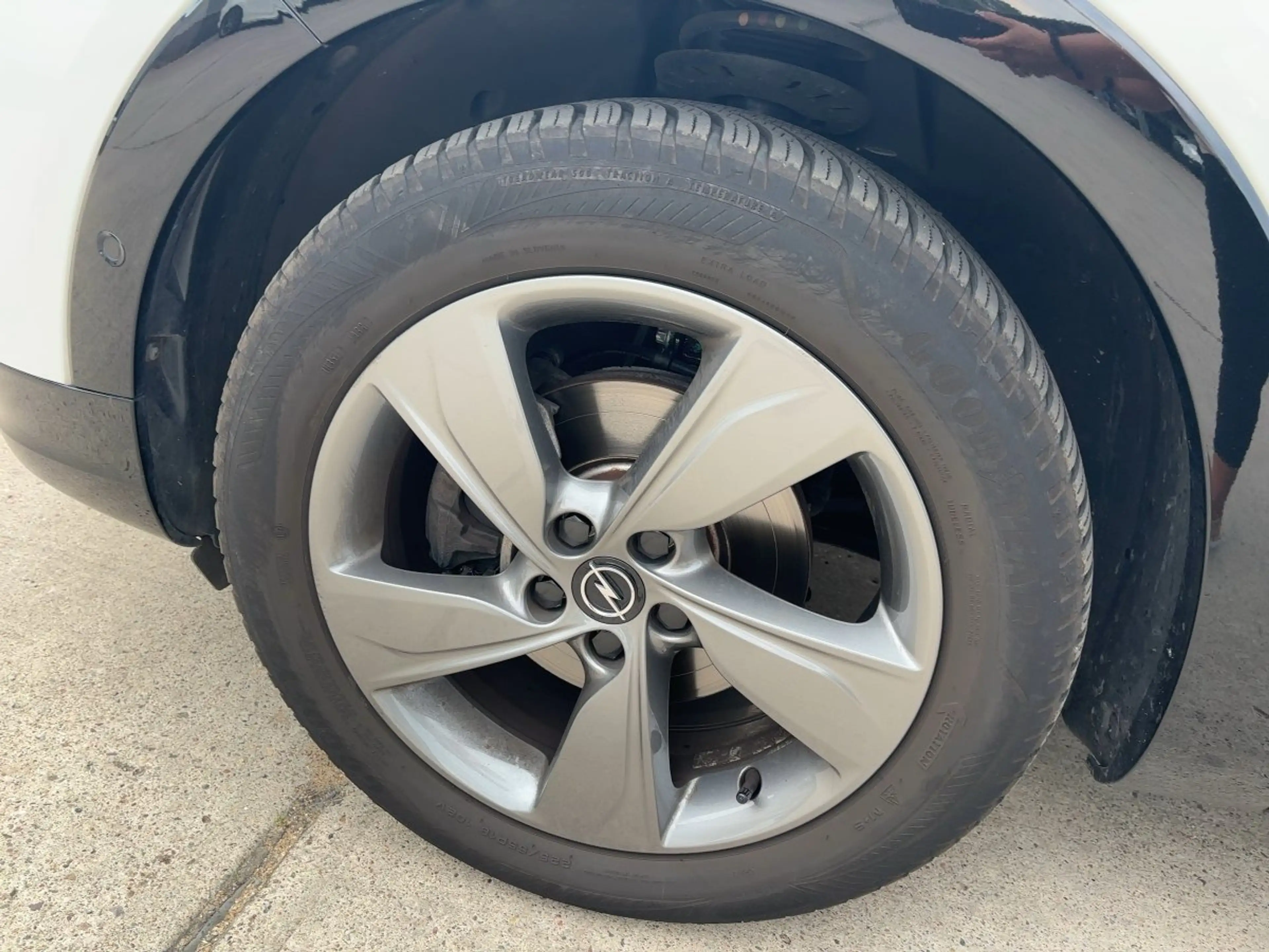 Opel Grandland GS. 1.2 D 360-CAM CAM PDC — photo 14