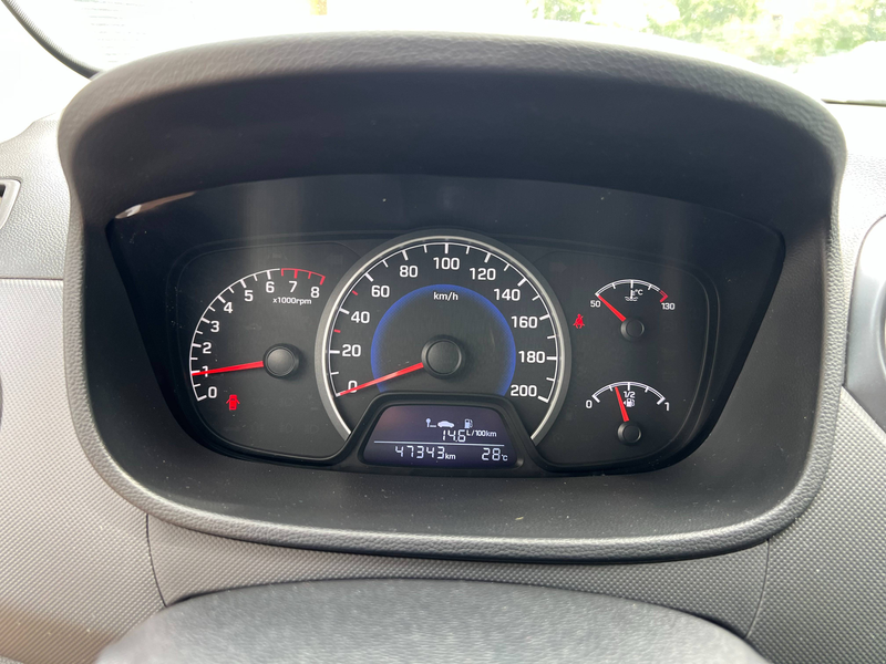 Hyundai i10 YES! — photo 13