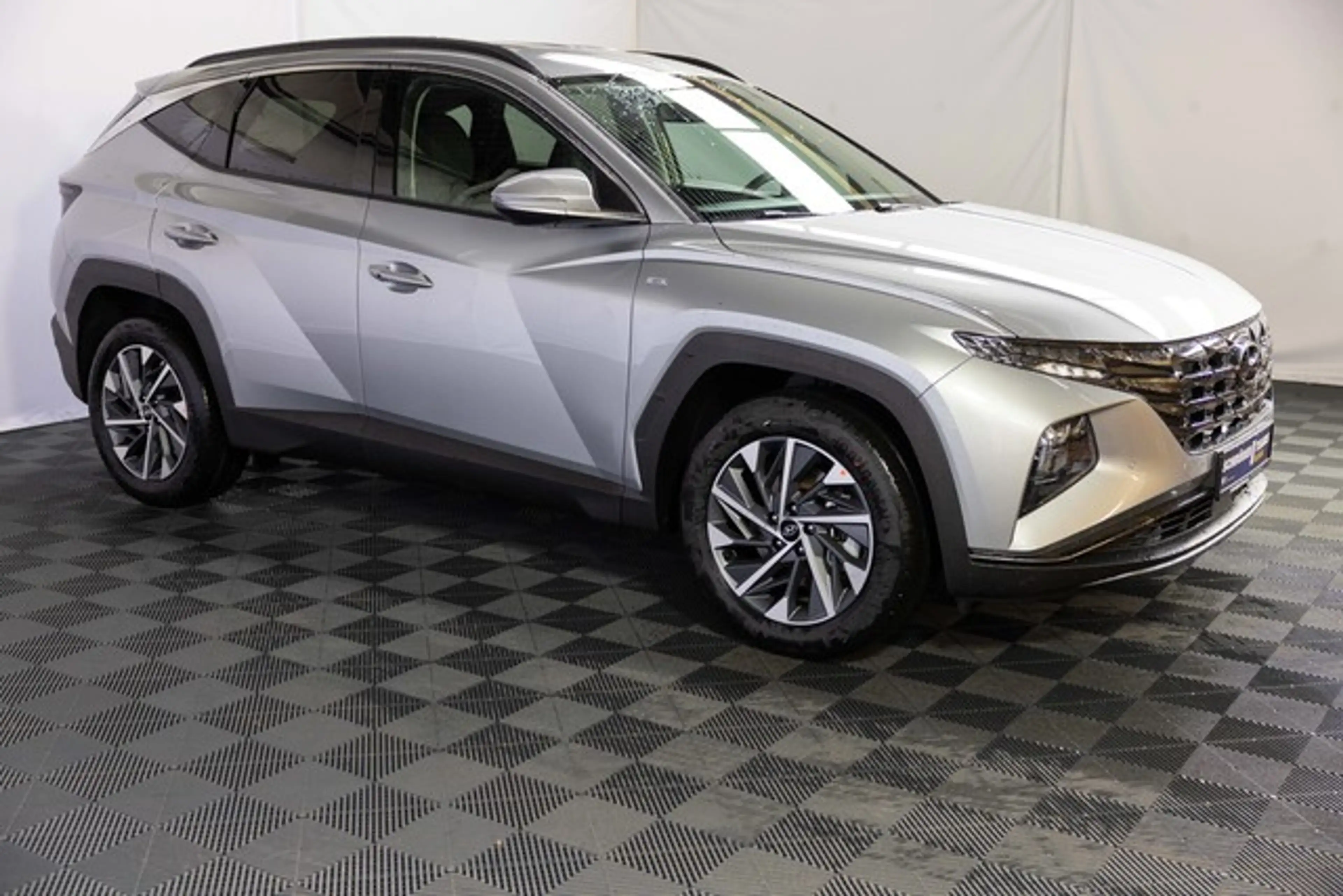Hyundai TUCSON 1.6 T-GDi Trend NSCC/VIRTUAL/NAVI — photo 2