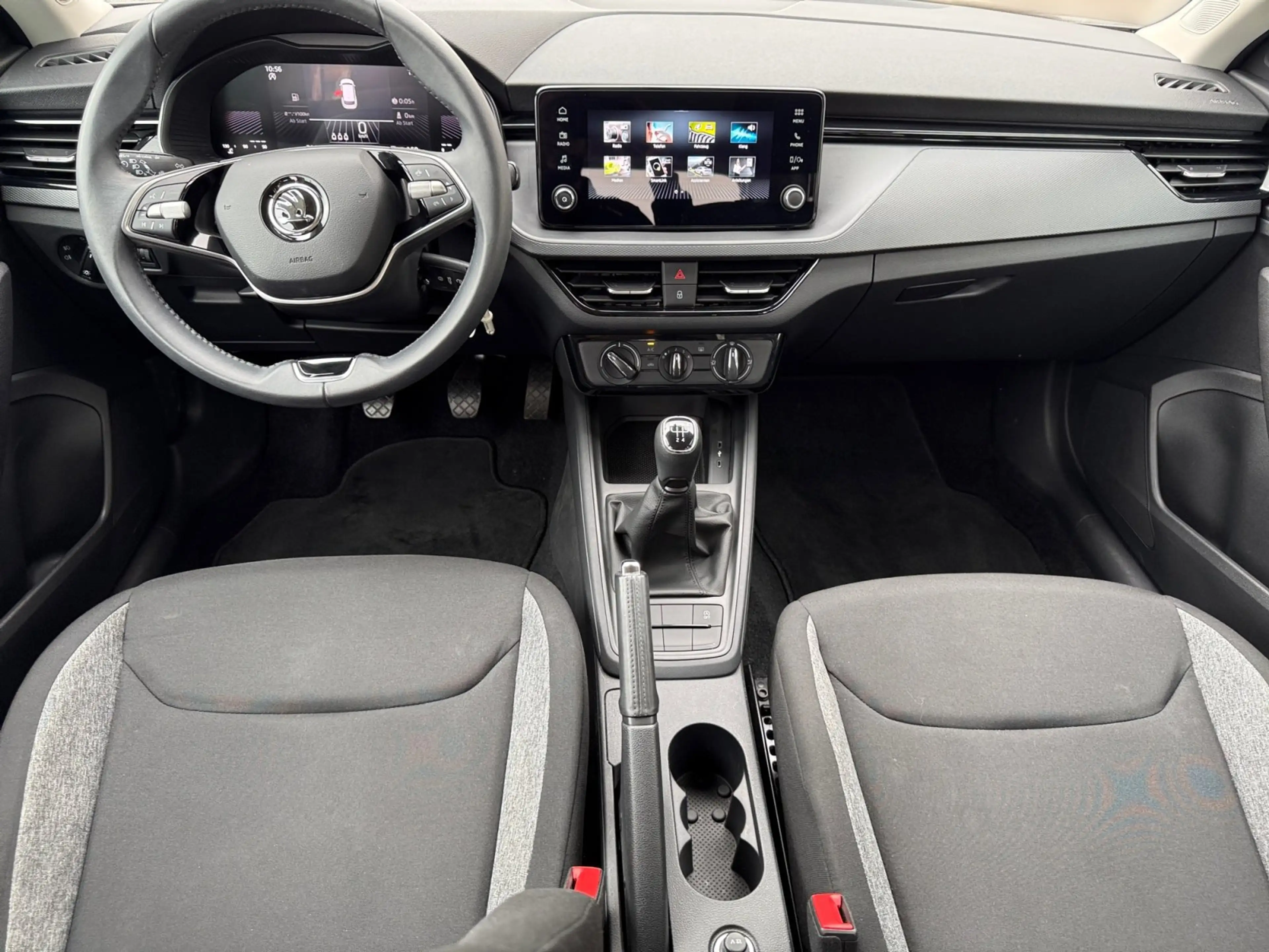 Skoda Kamiq Essence 1.0TSI Klima PDC Spurhalteassistent — photo 10