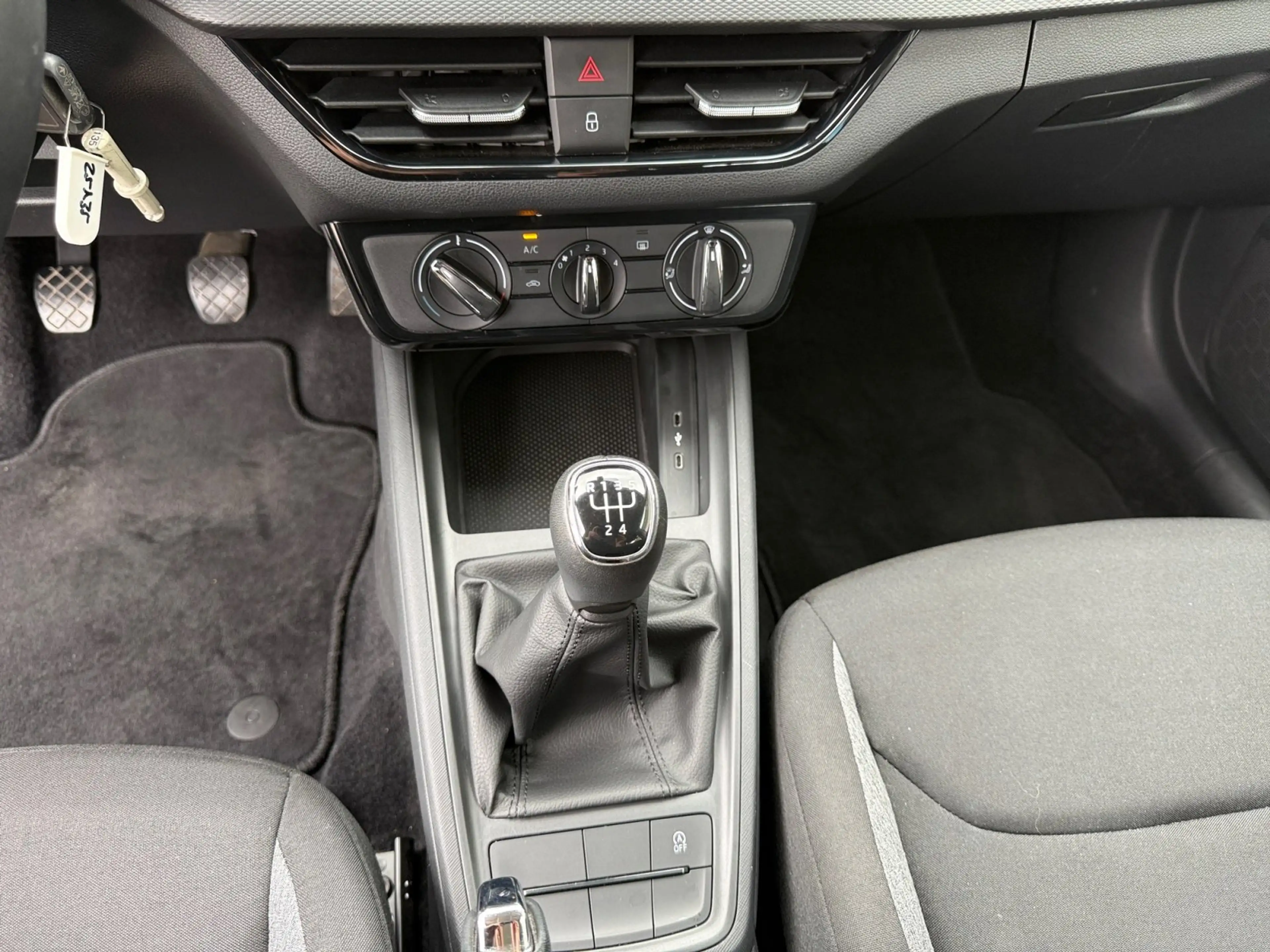 Skoda Kamiq Essence 1.0TSI Klima PDC Spurhalteassistent — photo 11