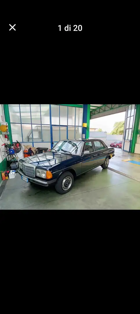 Mercedes-Benz 200 - 1